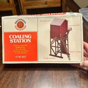 Bachmann Plasticville O Scale Coaling Station Snap-Fit Model Kit